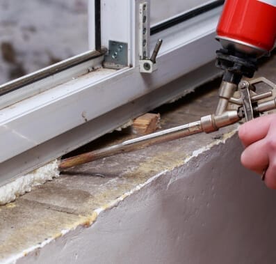 Sealing window gaps